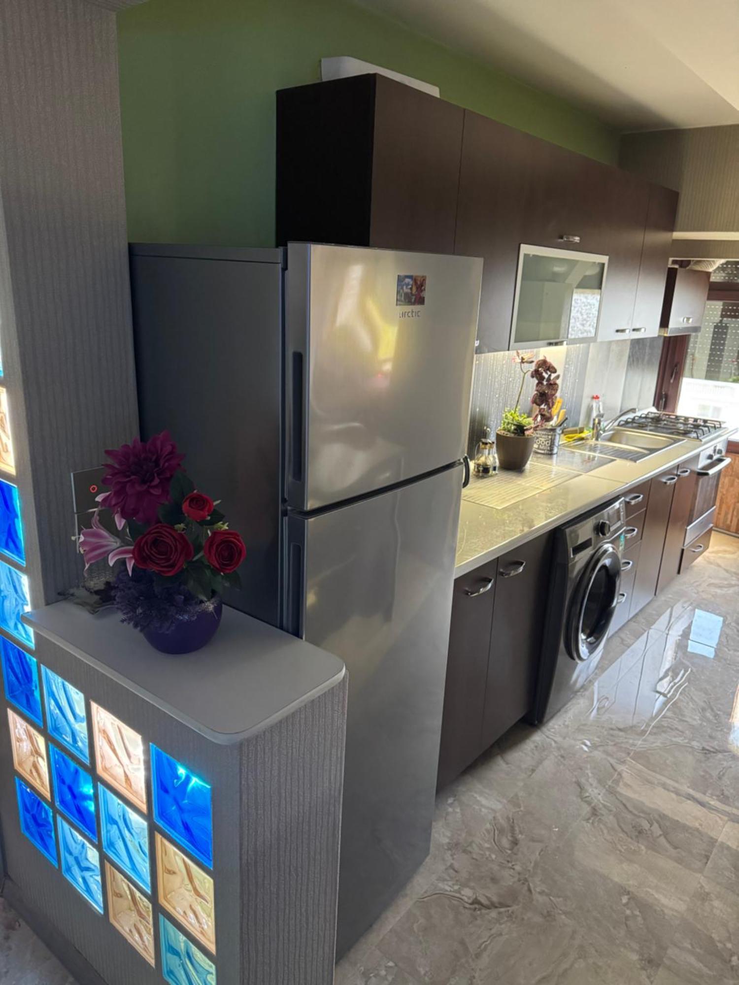 Appartement Luxury à Bucarest Extérieur photo